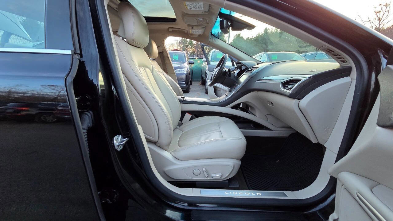 Used 2016 Lincoln MKZ AWD w/ Technology Package image 41