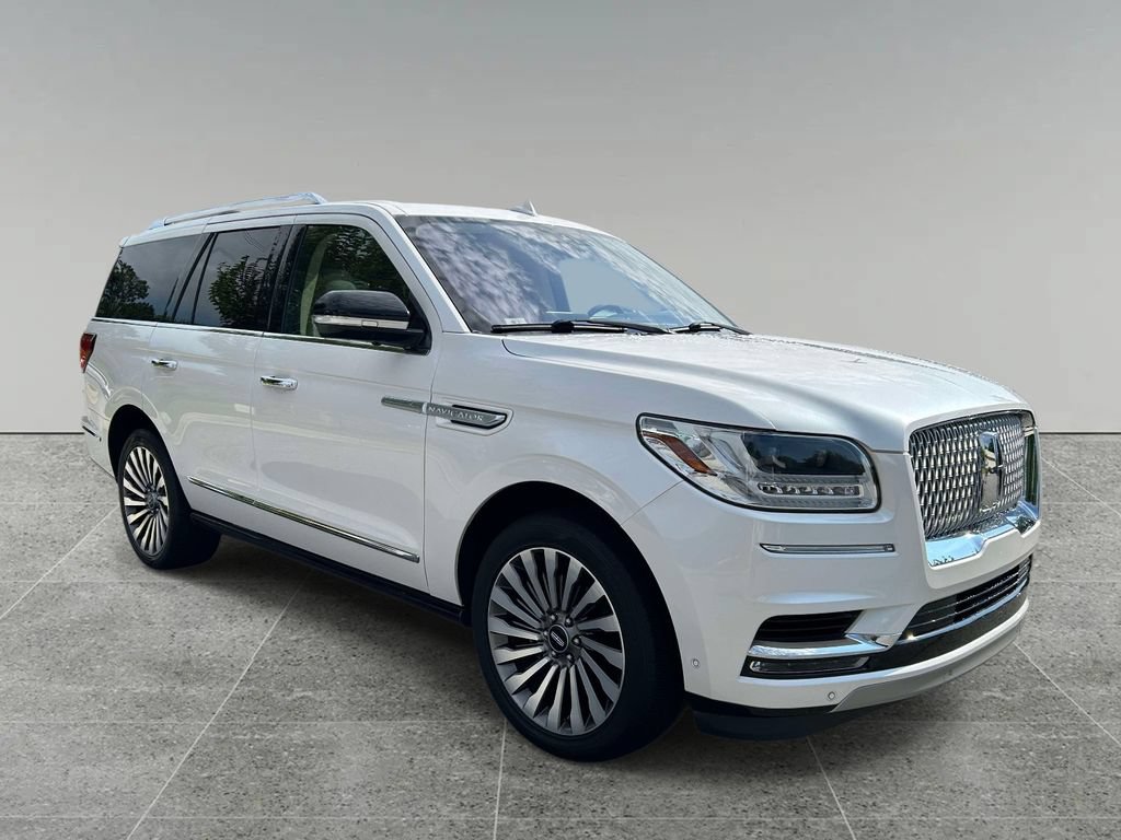 Used 2018 Lincoln Navigator Reserve w/ Technology Package AWD/4WD image 7