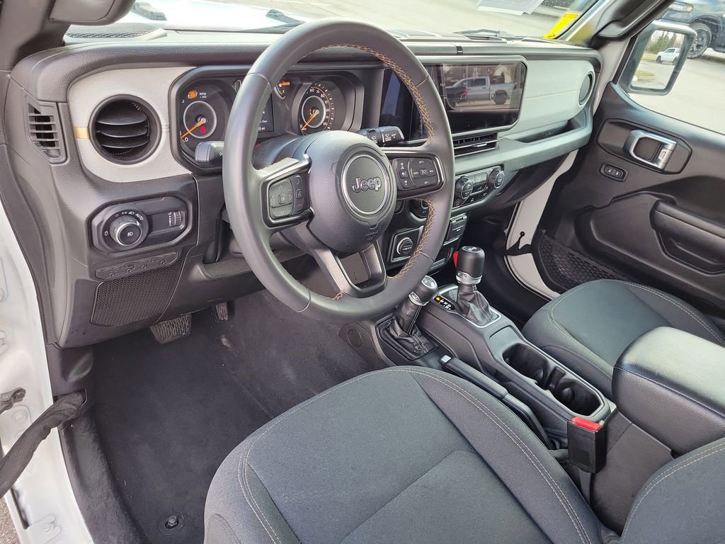 Used 2024 Jeep Wrangler Sport S image 19