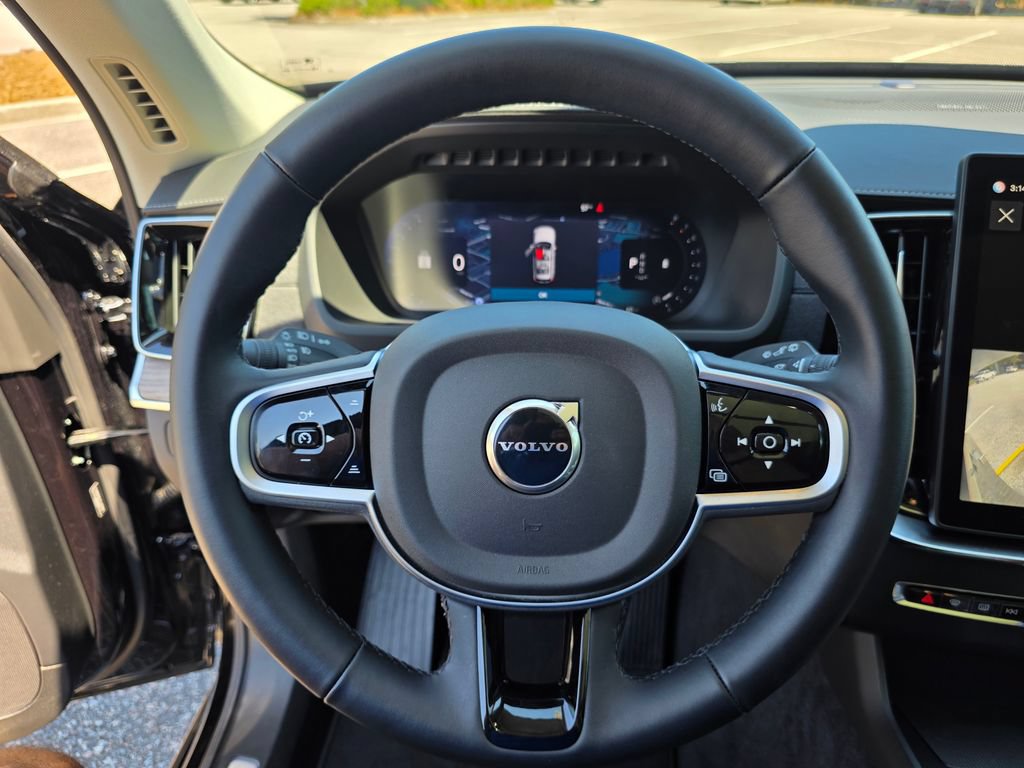 Used 2026 Volvo XC90 B6 Plus AWD/4WD image 22