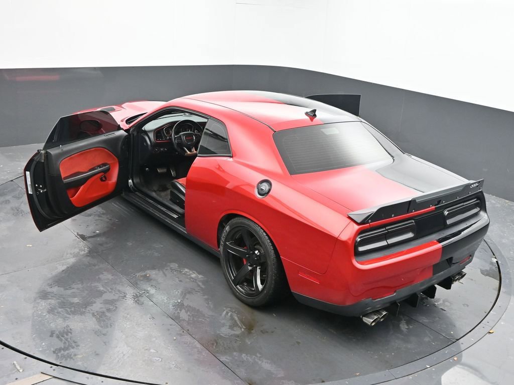 Used 2016 Dodge Challenger SRT Hellcat image 83