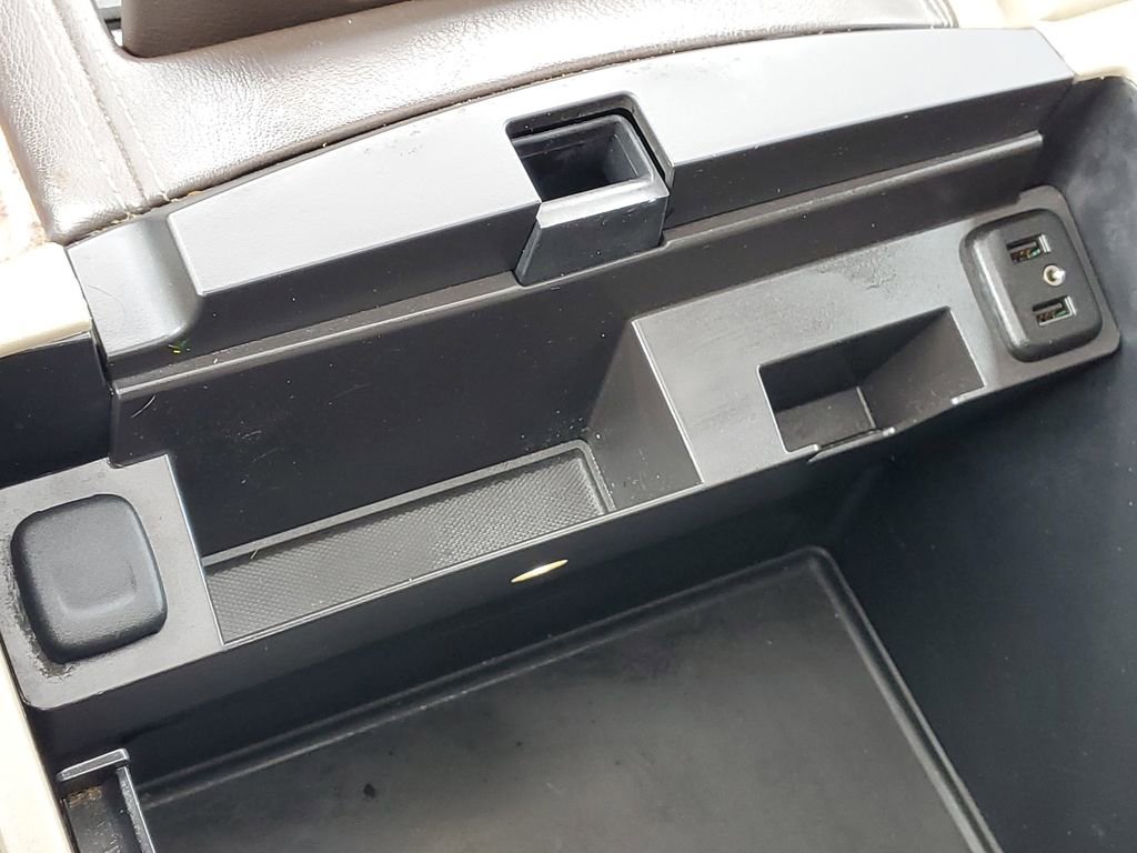 Used 2016 Chevrolet Suburban LTZ image 34