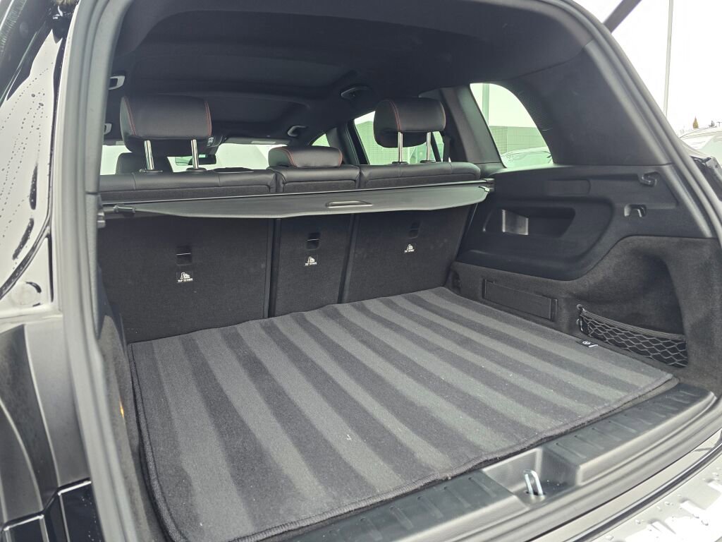 Used 2022 Mercedes-Benz GLB 35 AMG 4MATIC image 22
