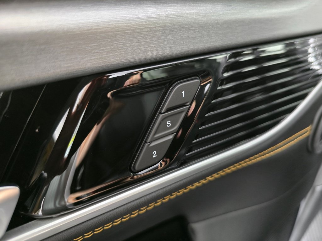 New 2026 Jeep Grand Wagoneer 4WD image 23