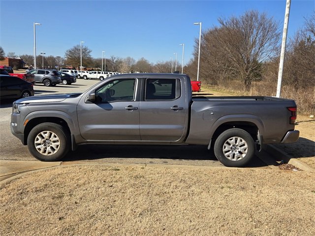 Used 2024 Nissan Frontier SV w/ Technology Package image 4