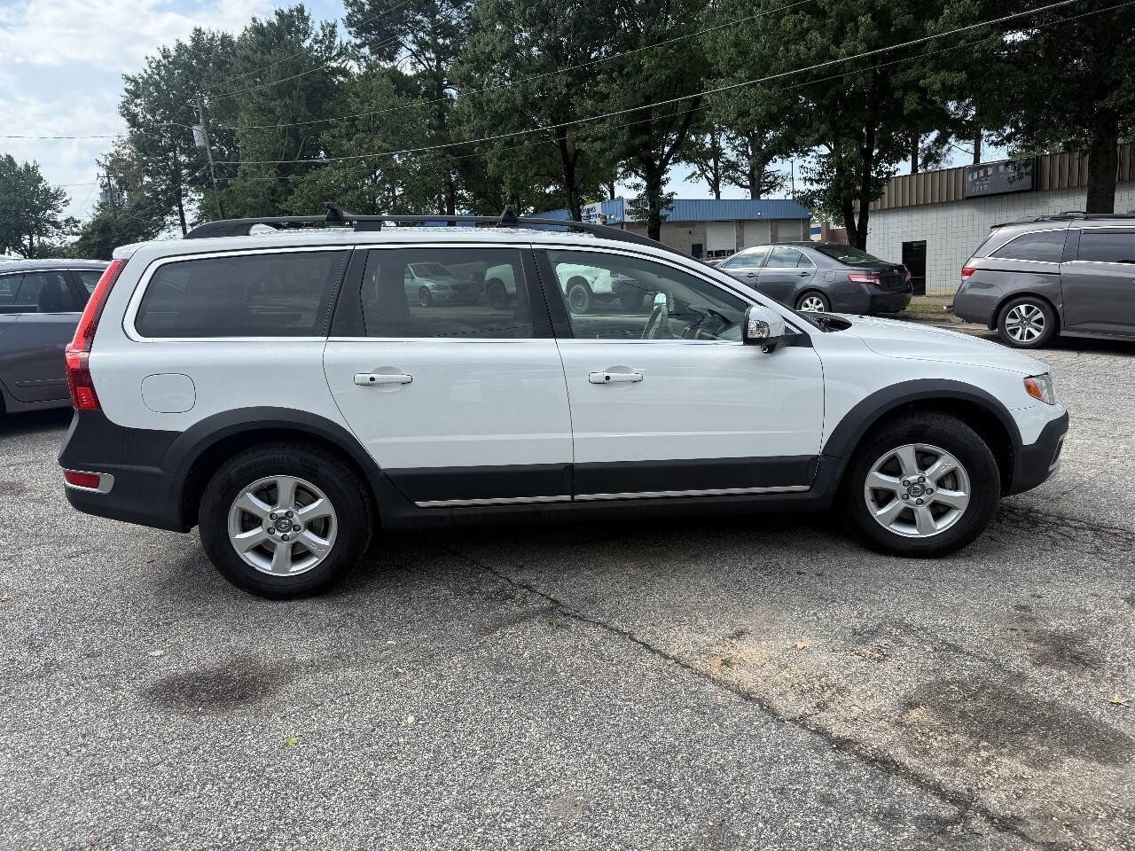 Used 2013 Volvo XC70 3.2 Platinum AWD/4WD image 4