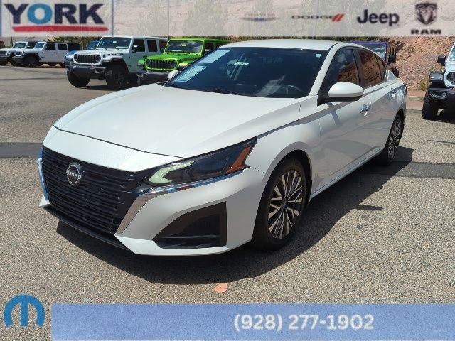 Used 2023 Nissan Altima 2.5 SV AWD/4WD image 1