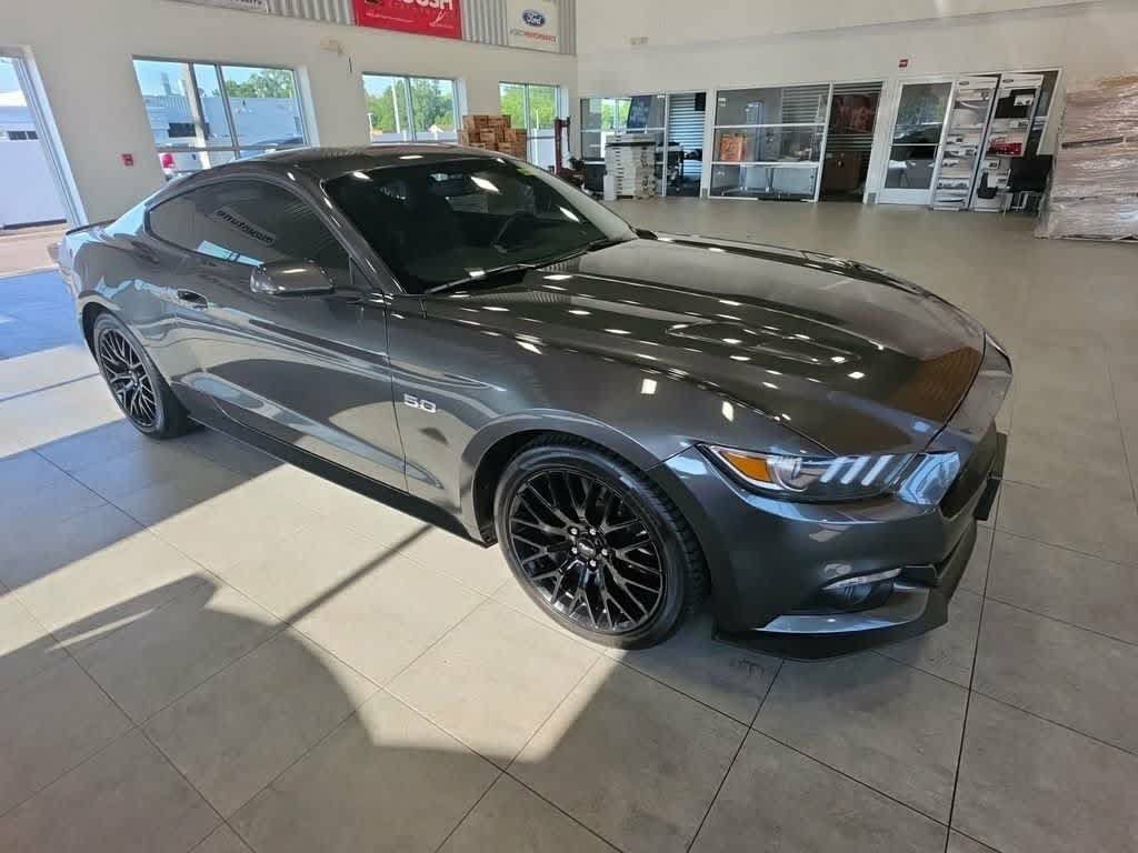Used 2016 Ford Mustang GT Premium w/ GT Performance Package RWD image 4