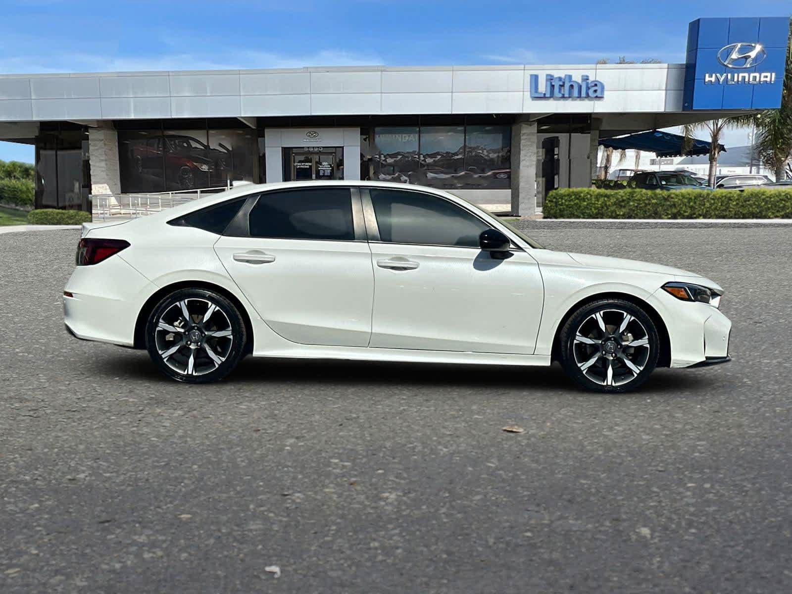 Used 2025 Honda Civic Sport Touring image 9
