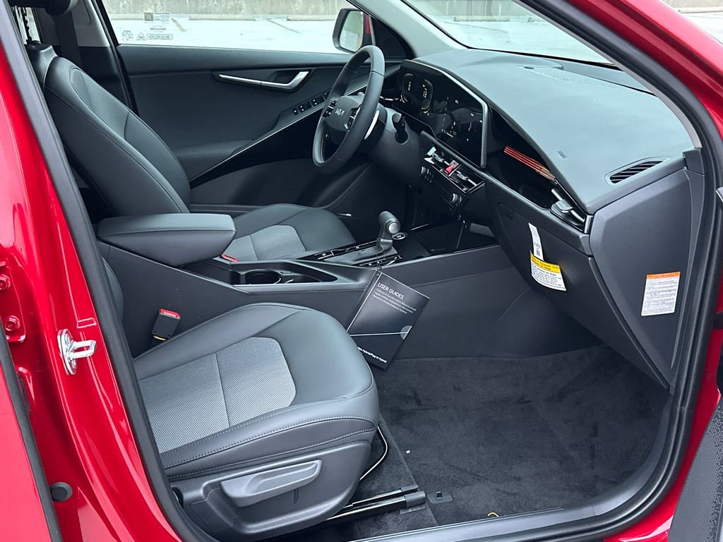 New 2026 Kia Niro EX image 9