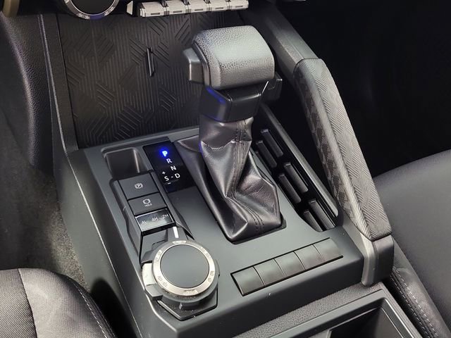 Used 2025 Toyota Tacoma SR AWD/4WD image 30