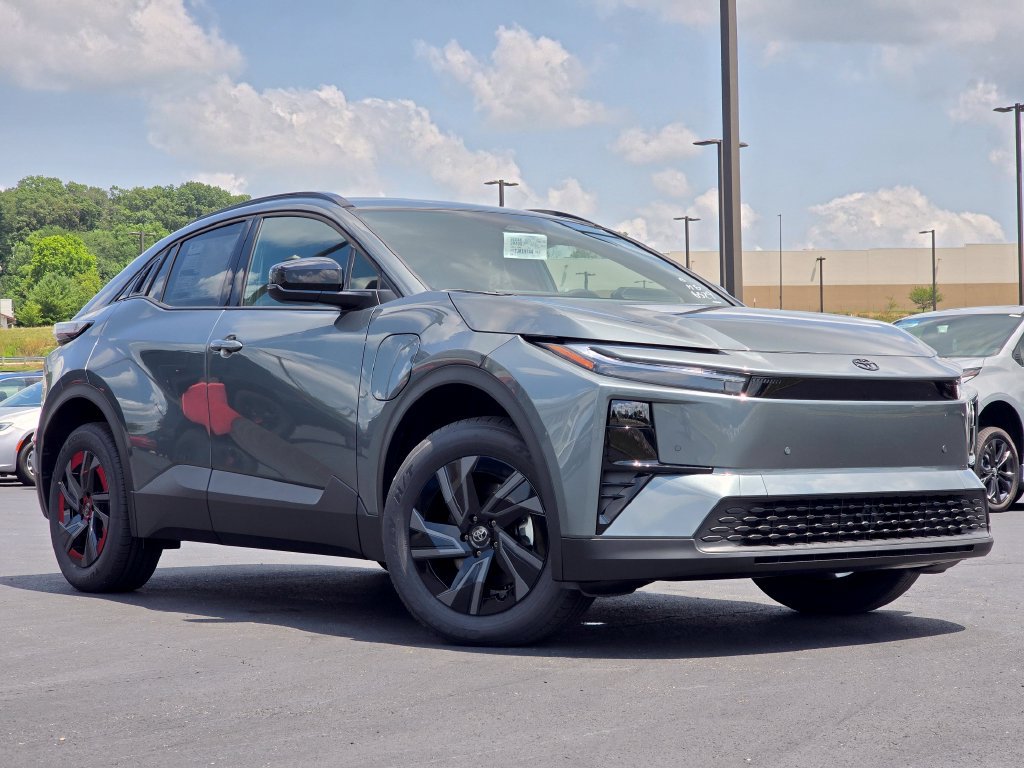 New 2026 Toyota C-HR w/ Cold Weather Package AWD/4WD 360° Tour