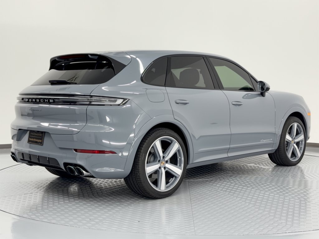Certified 2025 Porsche Cayenne S AWD/4WD image 9