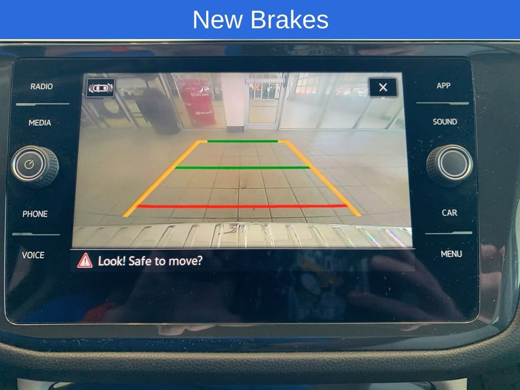 Used 2023 Volkswagen Tiguan SE w/ Panoramic Sunroof Package AWD/4WD image 8