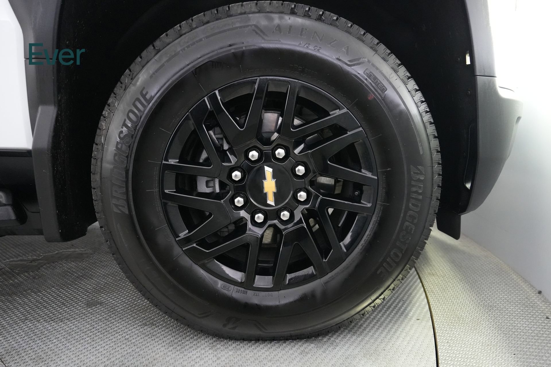 Used 2025 Chevrolet Silverado EV LT AWD/4WD image 14