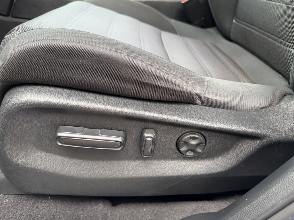 Used 2020 Honda CR-V EX image 17