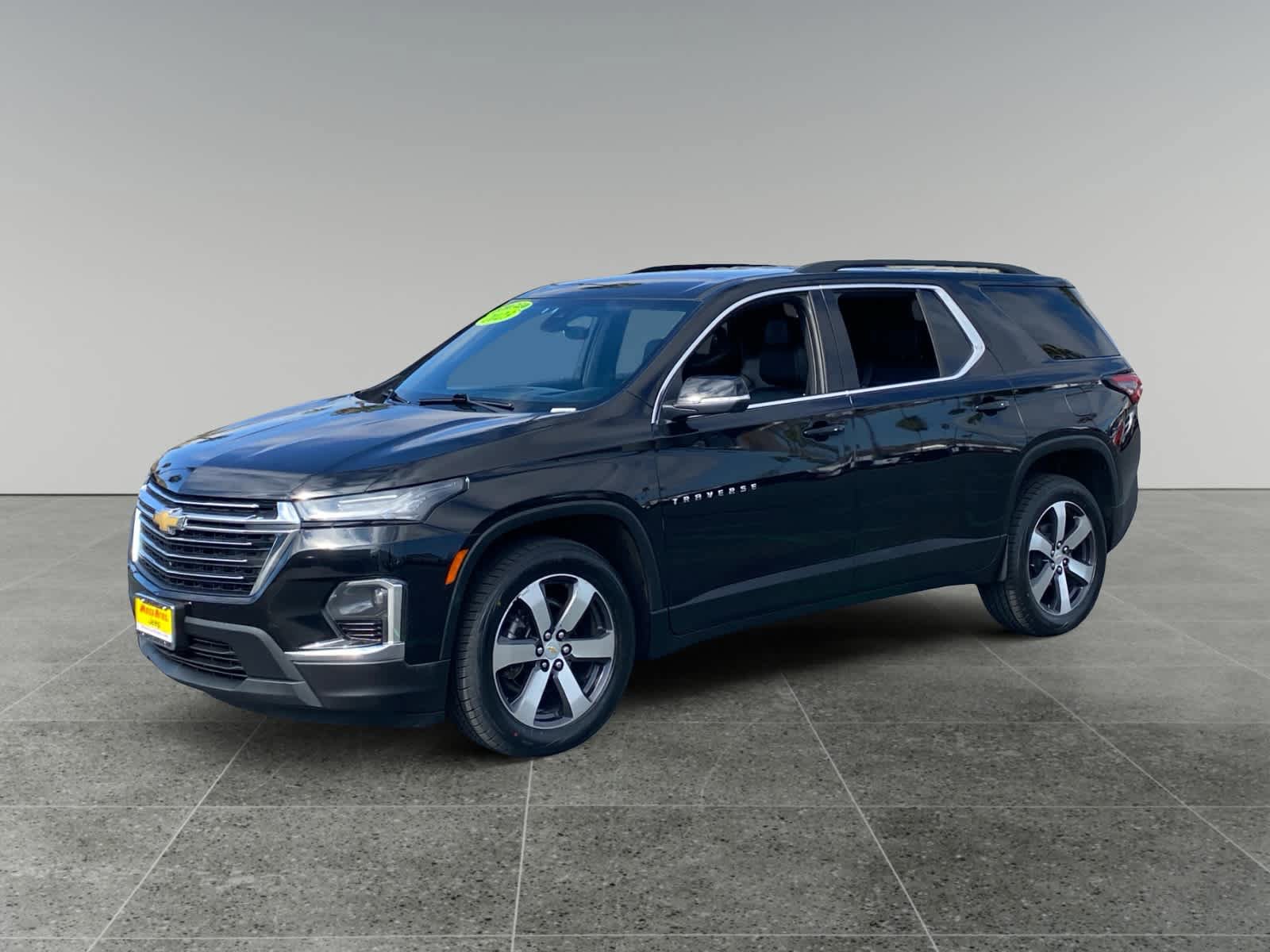Used 2023 Chevrolet Traverse LT w/ LT Premium Package