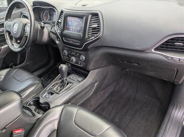 Used 2019 Jeep Cherokee Latitude Plus image 21