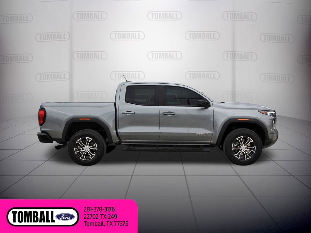 Used 2025 GMC Canyon AT4 image 8