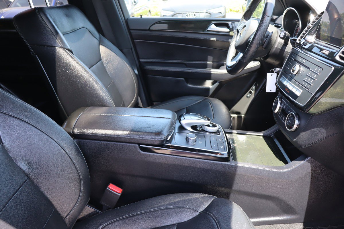Used 2018 Mercedes-Benz GLE 550e 4MATIC image 14