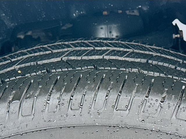 Used 2017 RAM 1500 Express image 30