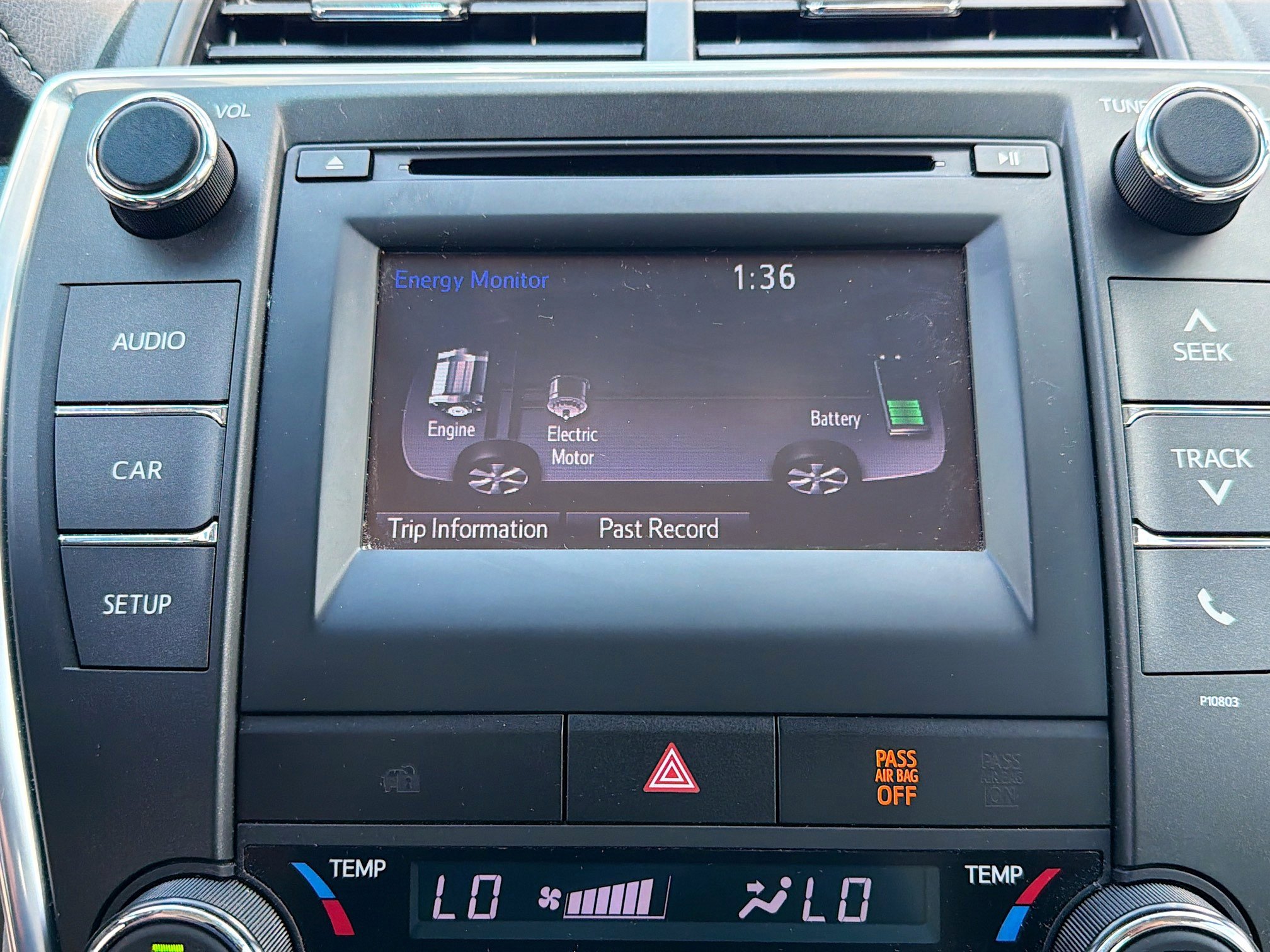 Used 2015 Toyota Camry LE image 28