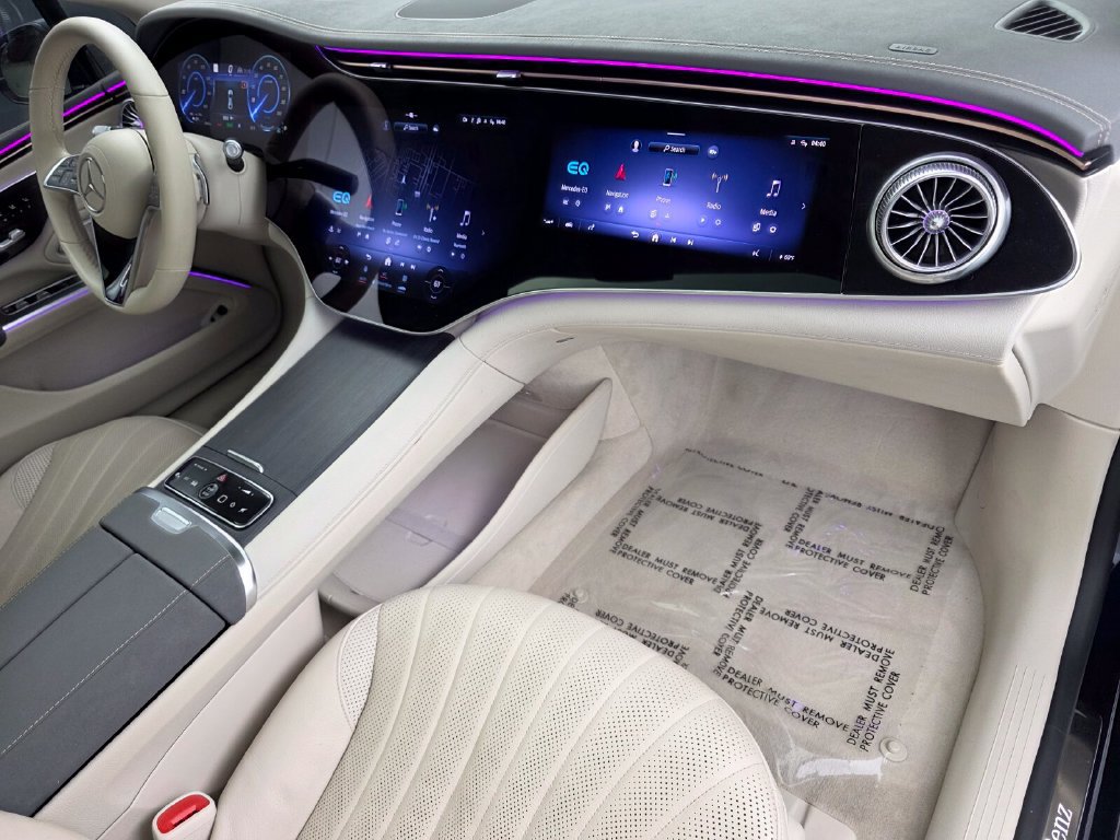 Used 2023 Mercedes-Benz EQS 580 4MATIC Sedan image 30