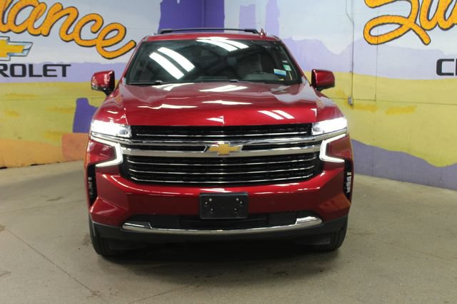 Used 2022 Chevrolet Tahoe LT w/ Luxury Package AWD/4WD image 3