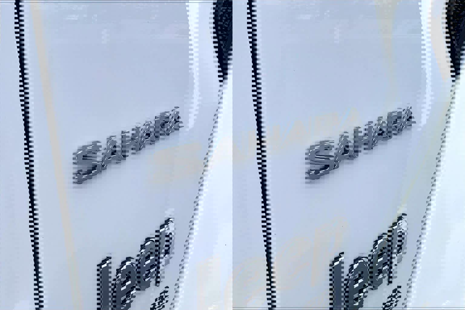 Used 2018 Jeep Wrangler Unlimited Sahara image 9