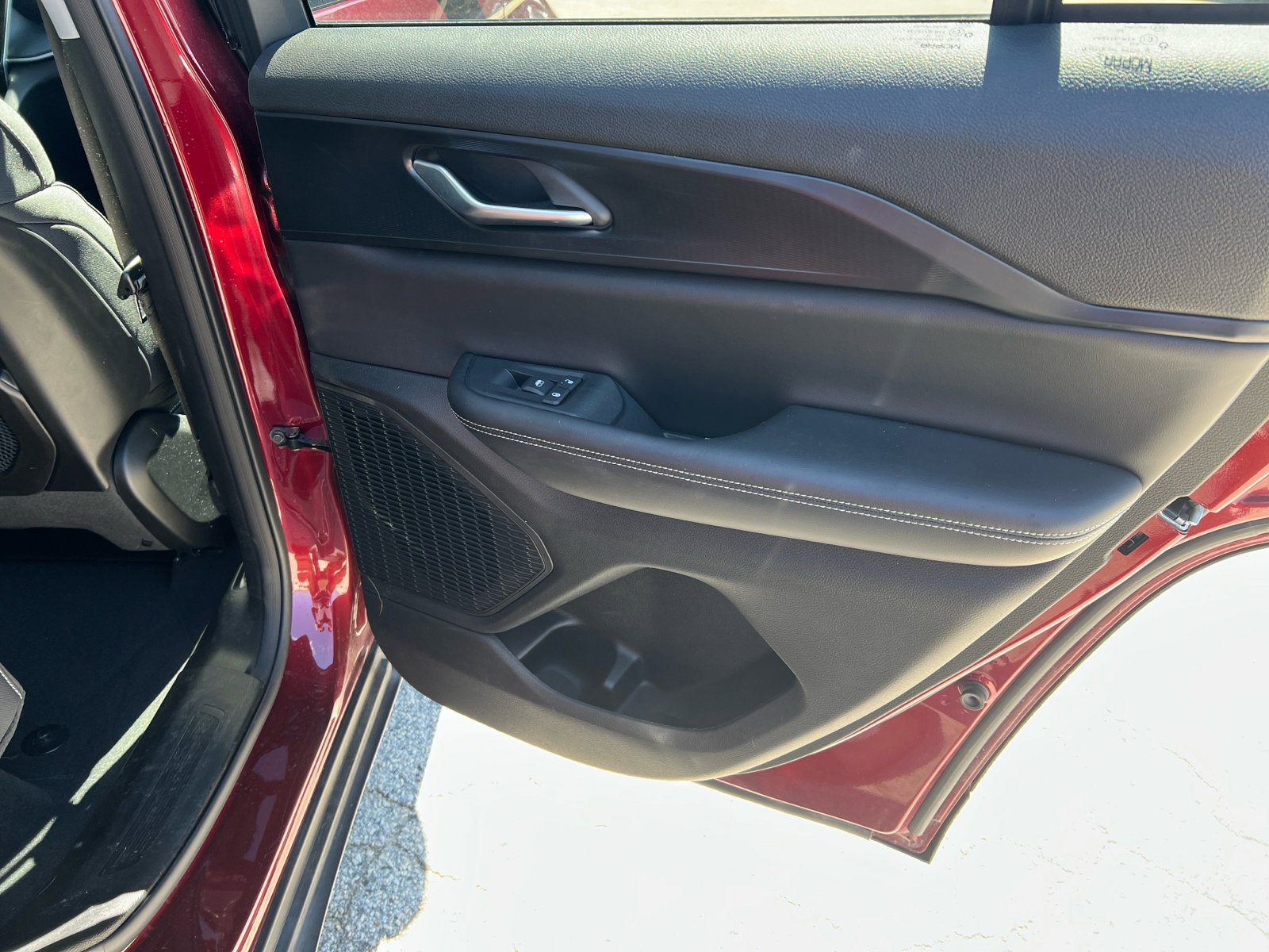 Used 2023 Jeep Grand Cherokee Laredo image 18