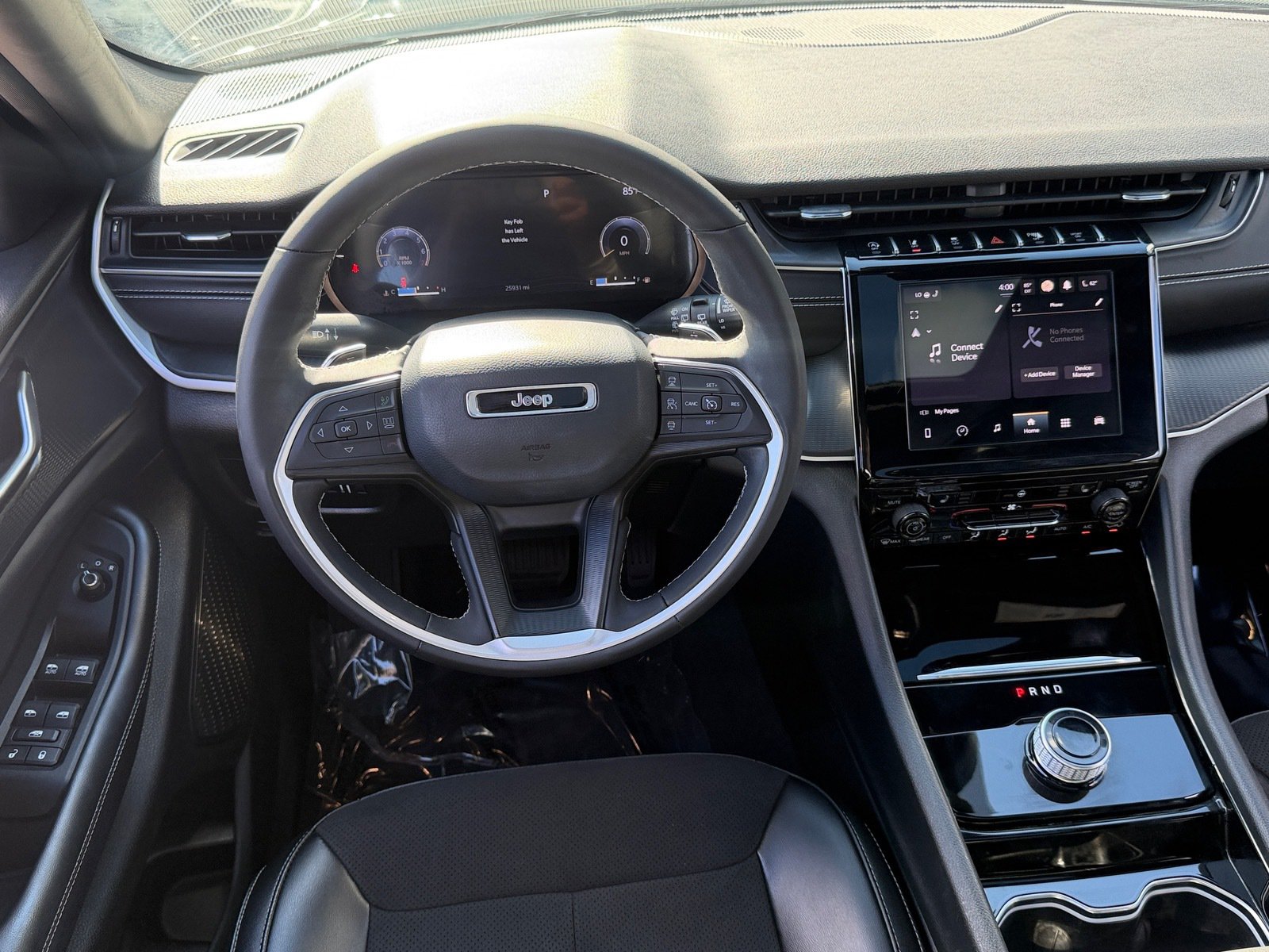 Used 2023 Jeep Grand Cherokee L Laredo RWD image 13