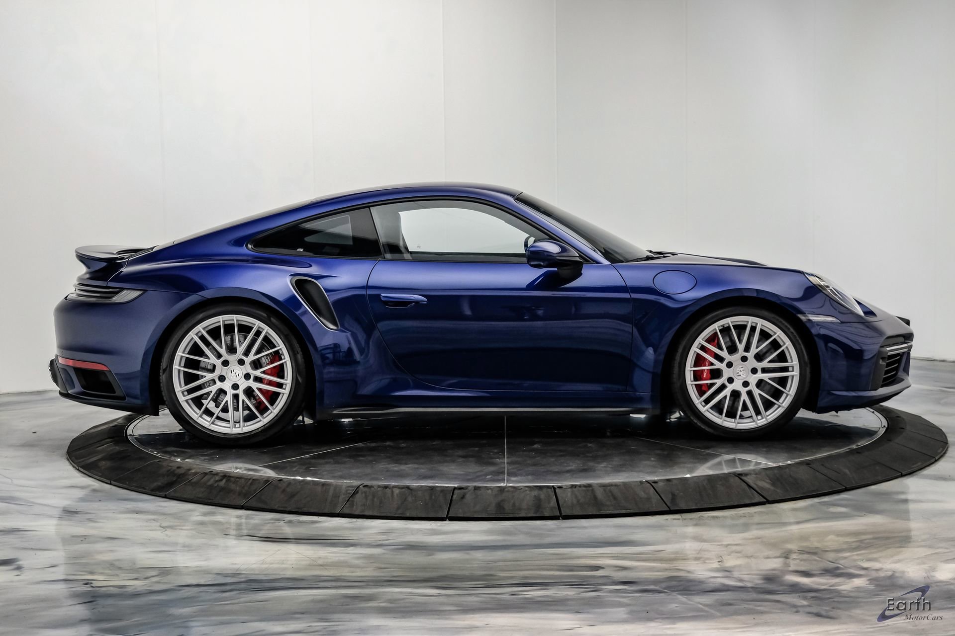 Used 2021 Porsche 911 Turbo image 21