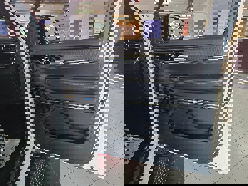 Used 2024 Jeep Grand Wagoneer L Series II w/ Quick Order Packagew 28T image 14