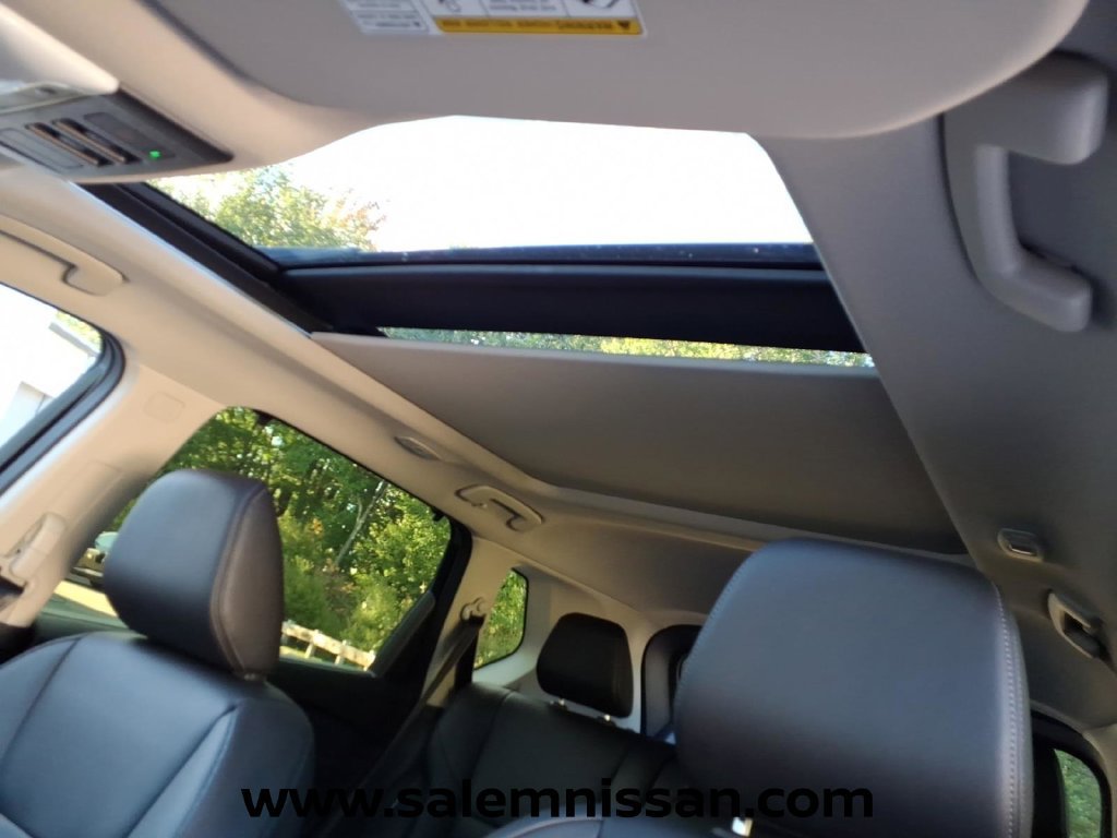 New 2026 Nissan Rogue Platinum AWD/4WD image 10