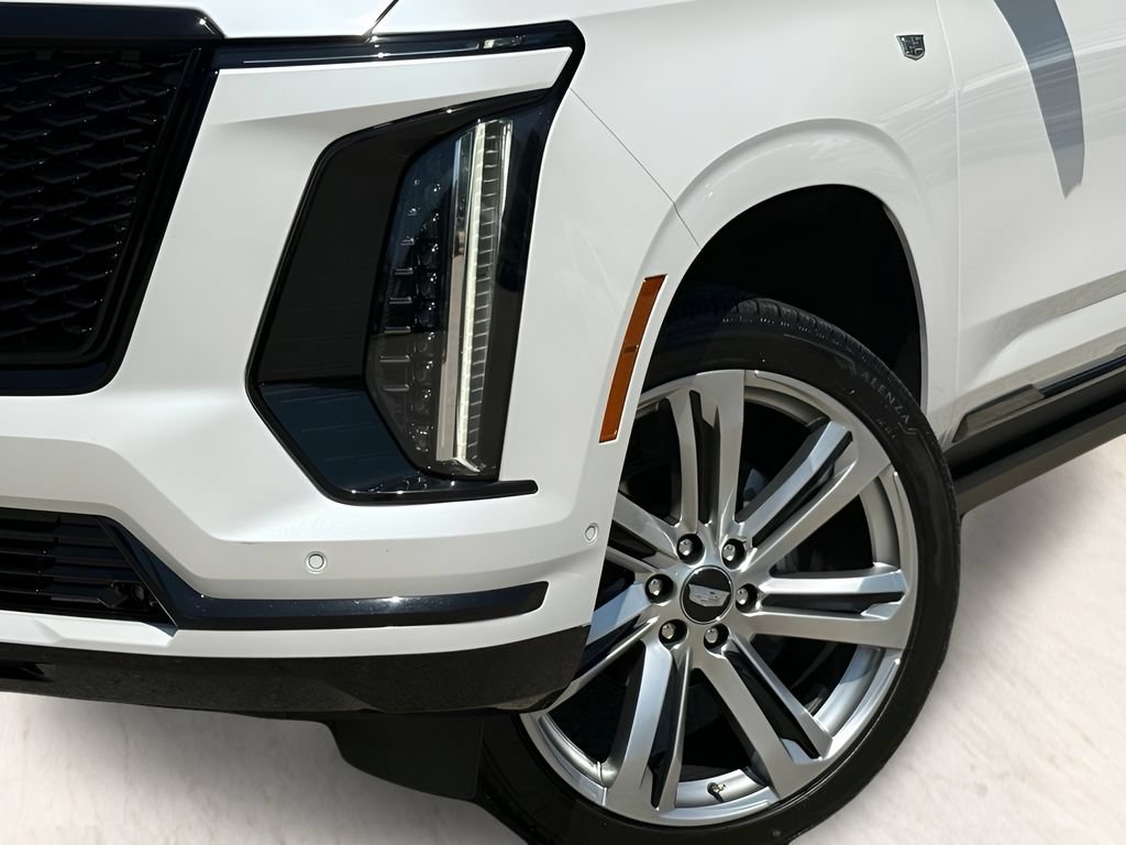 Used 2025 Cadillac Escalade Sport Platinum AWD/4WD image 2