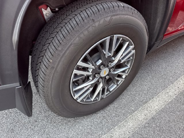 Used 2026 Chevrolet Traverse LT w/ LPO, Floor Liner Package AWD/4WD image 8