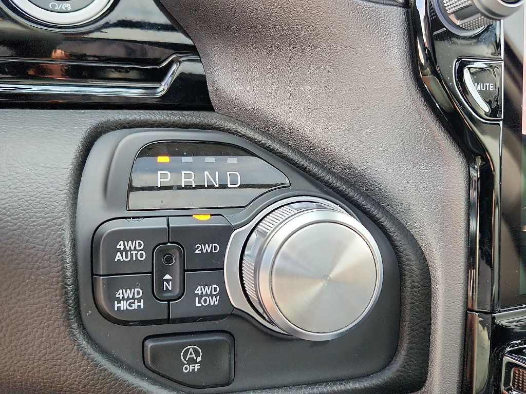 Used 2025 RAM 1500 Laramie w/ Night Edition AWD/4WD image 16