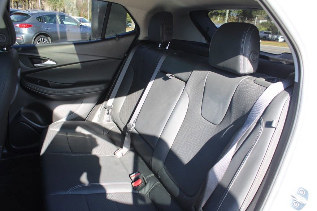 Used 2023 Buick Encore GX Essence w/ Experience Buick Package image 32