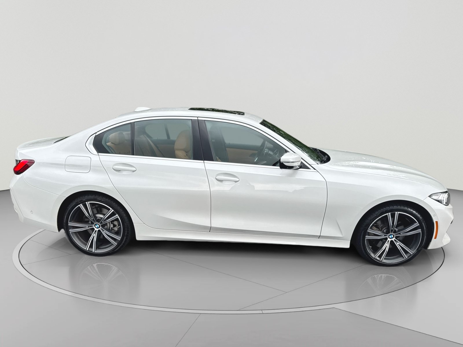 Used 2024 BMW 330i Sedan w/ Premium Package RWD image 34