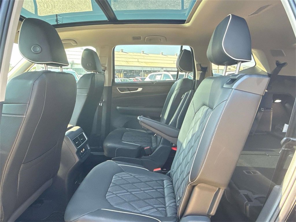 New 2026 Volkswagen Atlas SEL Premium R-Line image 27