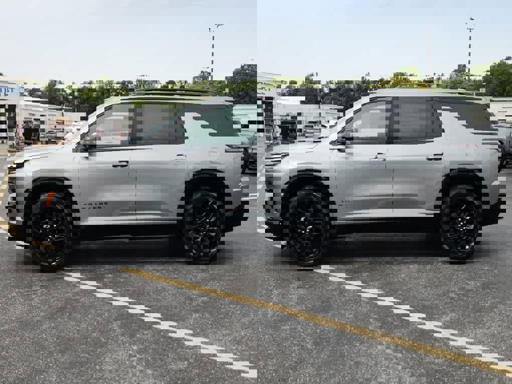 New 2026 Chevrolet Traverse RS w/ LPO, Floor Liner Package image 5