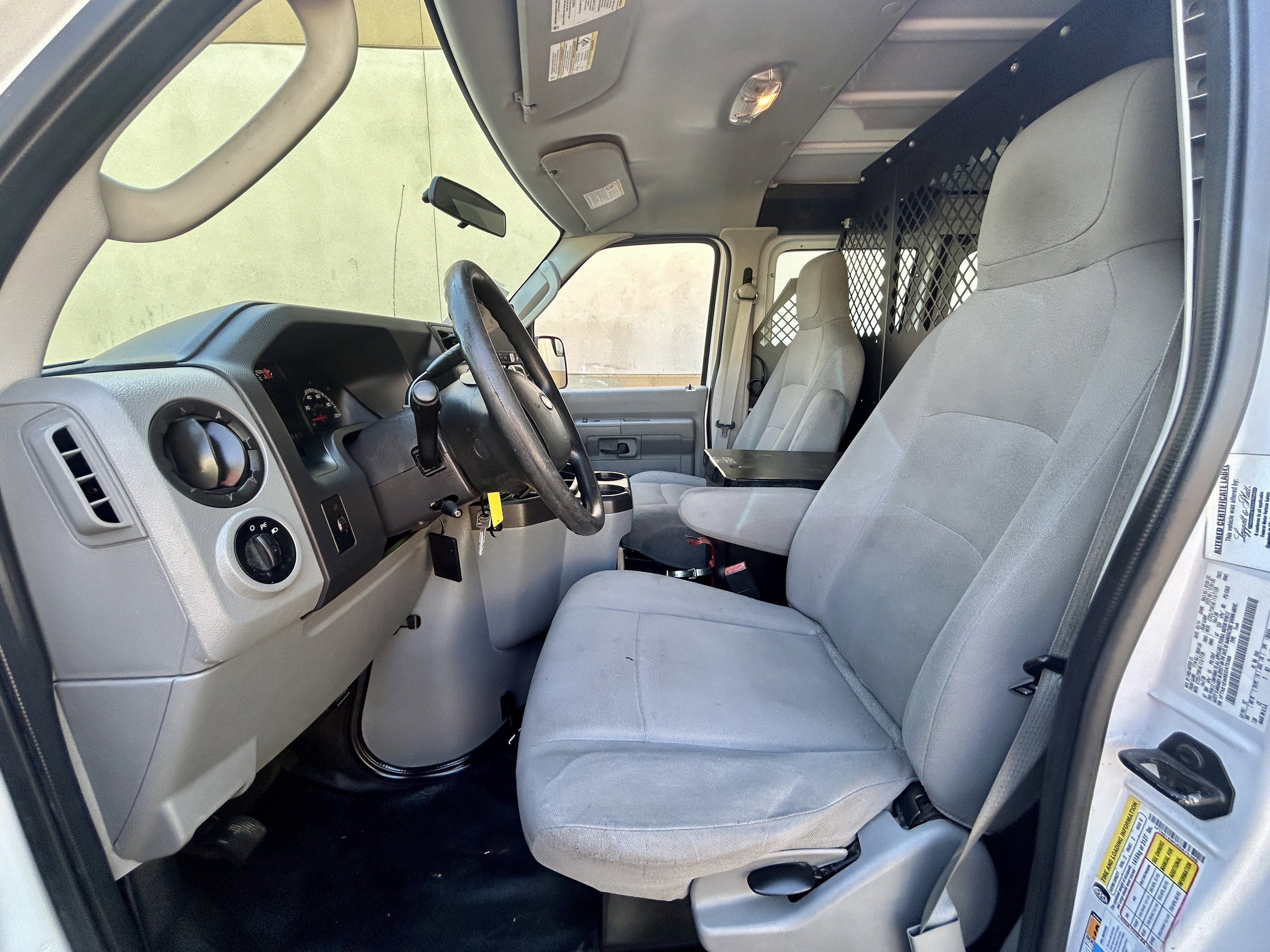 Used 2014 Ford E-150 and Econoline 150 w/ Power Group RWD image 27