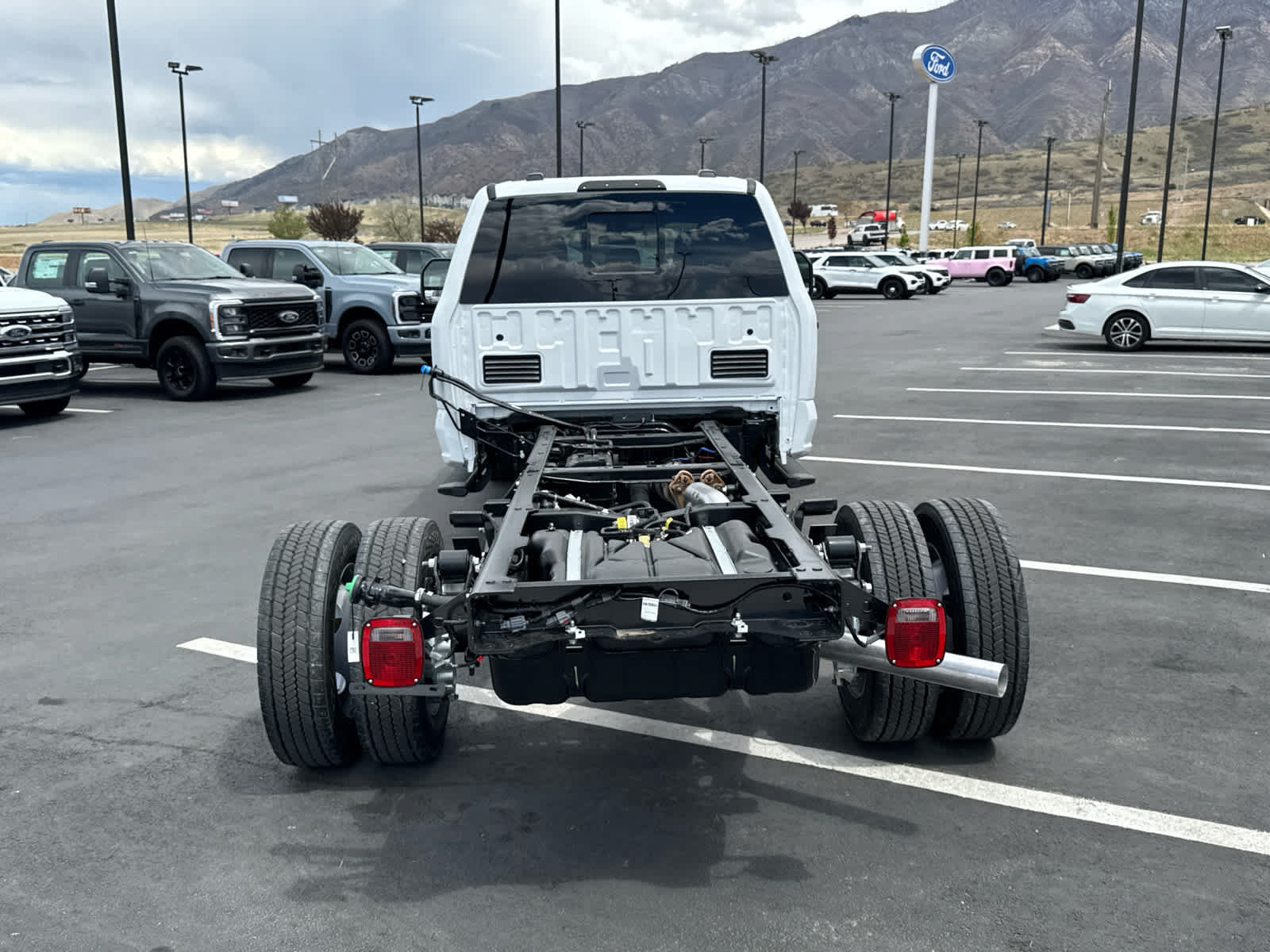 New 2026 Ford F550 4x4 Crew Cab Super Duty w/ XL Chrome Package image 8