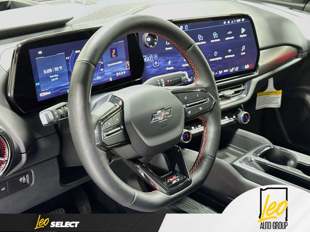 Used 2026 Chevrolet Equinox EV RS w/ Convenience Package II AWD/4WD image 13