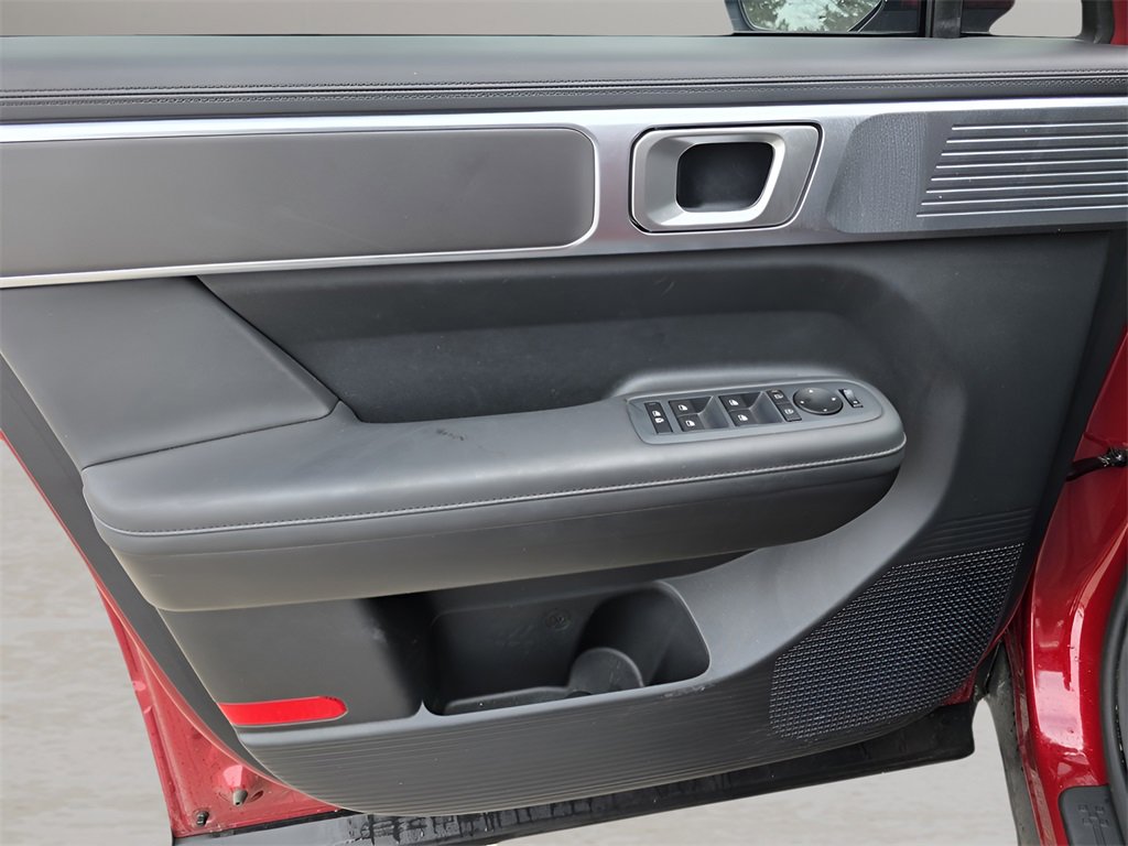 Used 2025 Hyundai Santa Fe SEL image 19