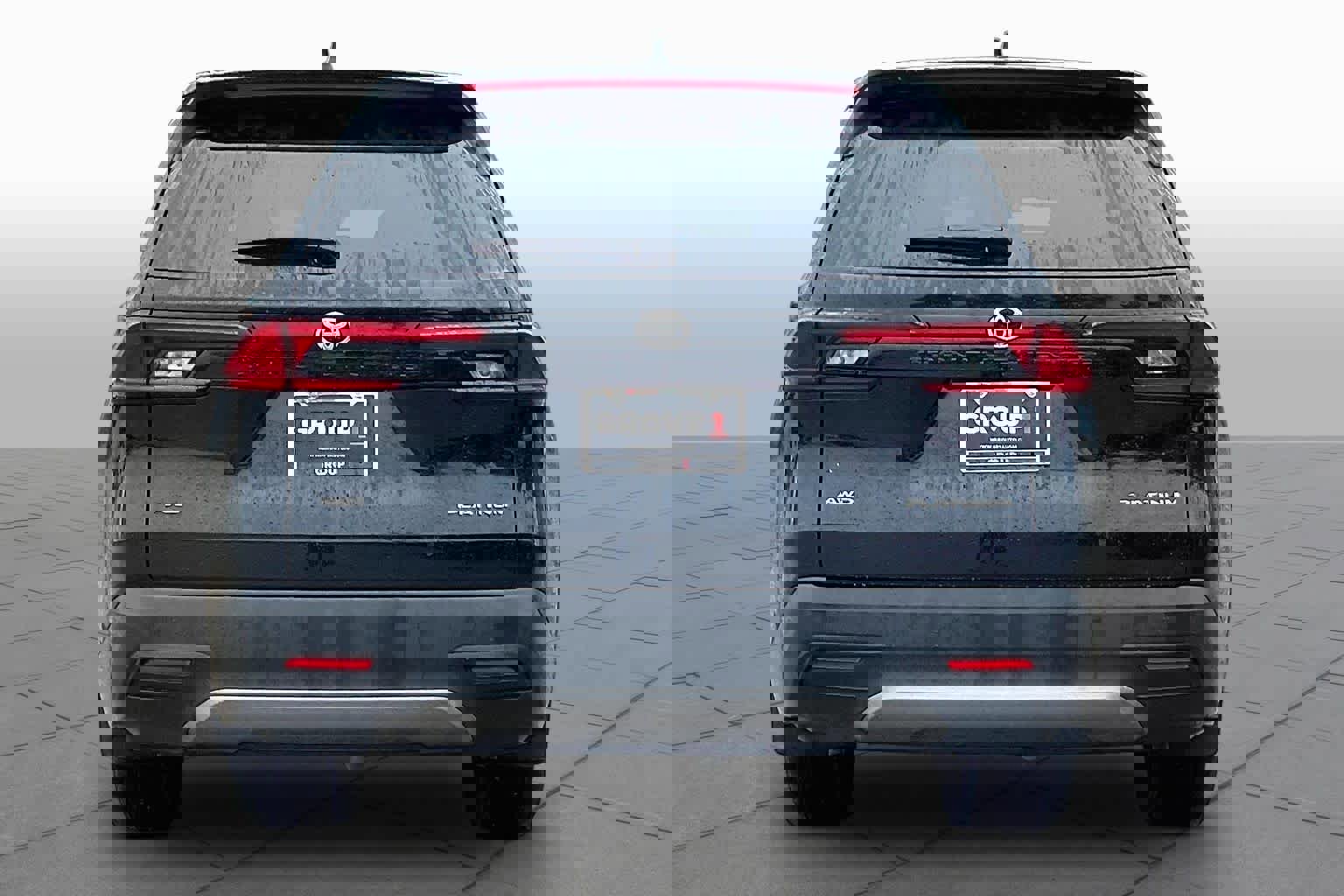 Used 2025 Toyota Grand Highlander AWD image 5