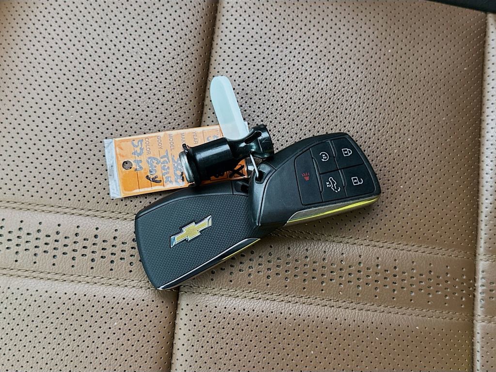 Used 2024 Chevrolet Silverado 3500 High Country w/ High Country Premium Package image 38