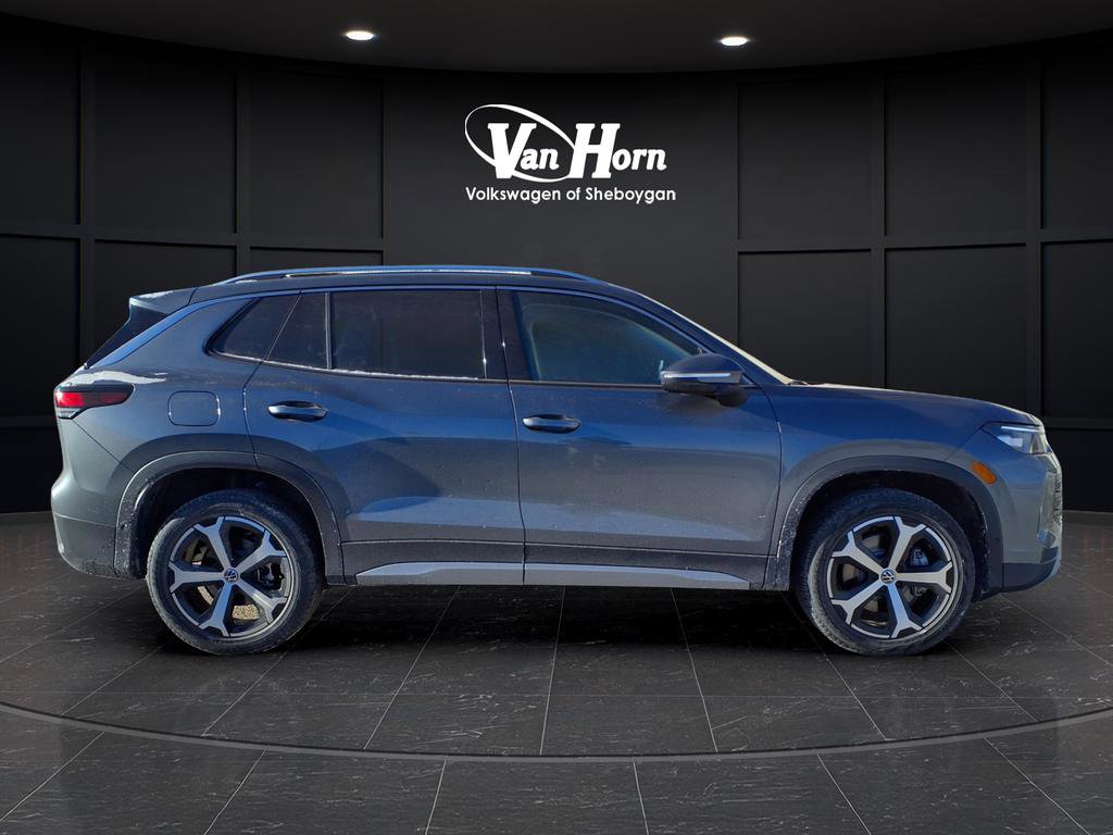 New 2026 Volkswagen Tiguan SE image 2