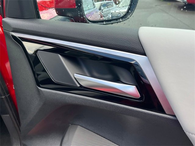 New 2025 Mitsubishi Outlander SE image 31