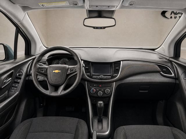 Used 2022 Chevrolet Trax LS w/ Tint and Cruise Package AWD/4WD image 12